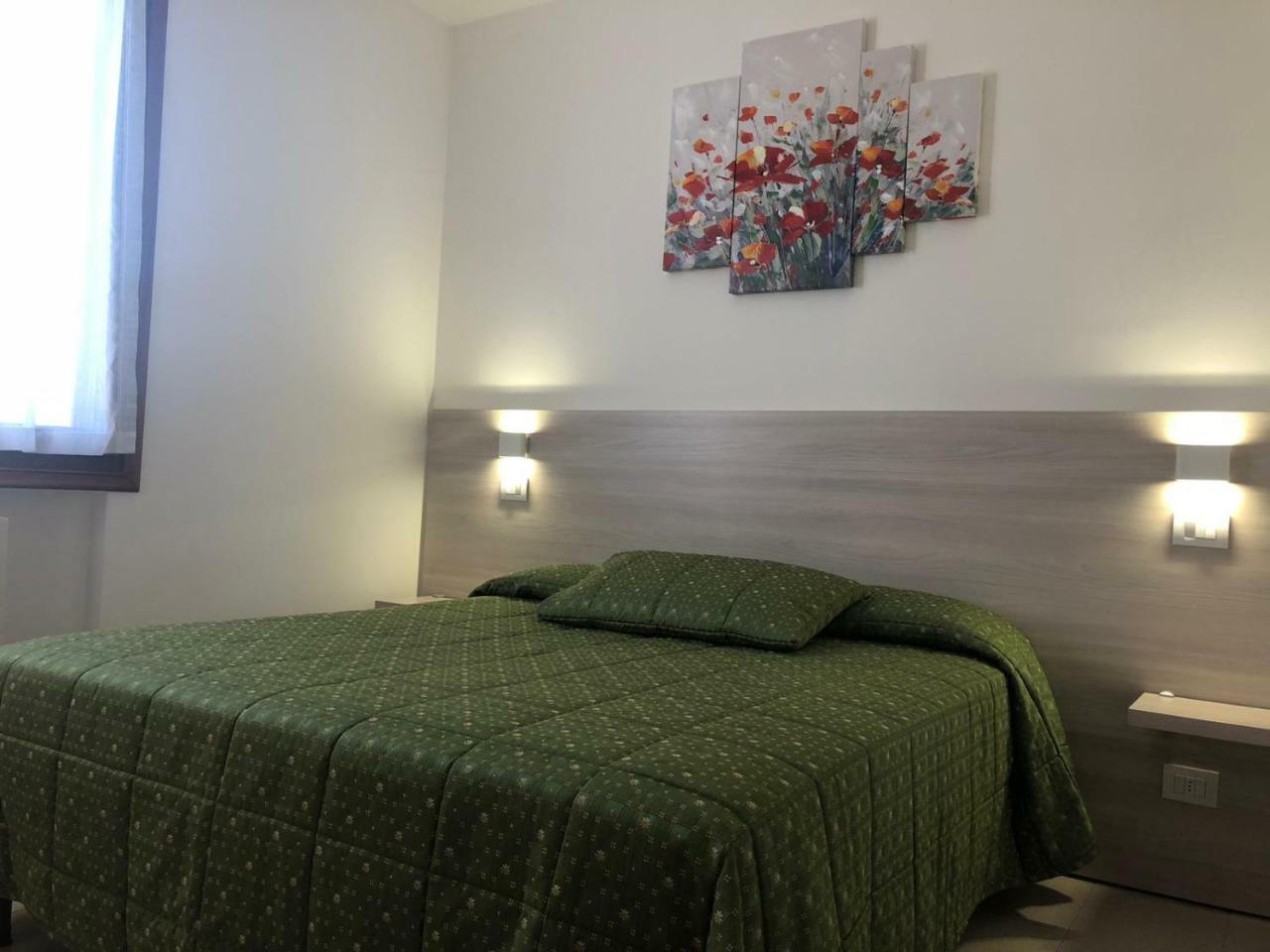 Appartamenti Fiordaliso Sirmione Eksteriør billede